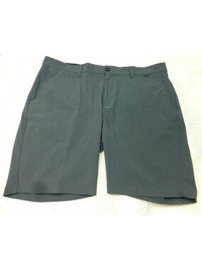Travis Matthews Golf Shorts Mens 40
